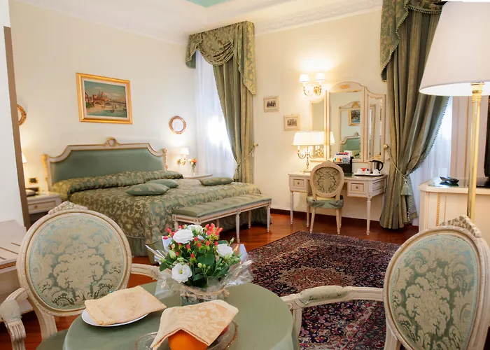 Daniel'S Hotel